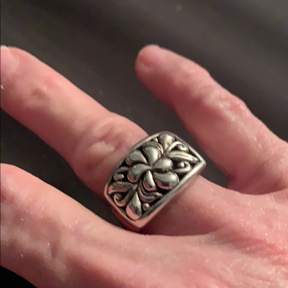 Ring
